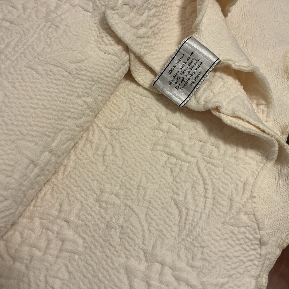 Well Dressed Home Matelasse Cotton Bedspread - Picture 12 of 14